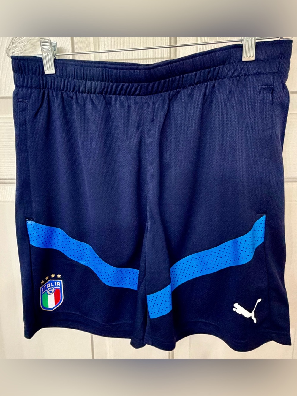 NEW Puma Italy National Team Shorts Men's Size Large L Soccer World Cup Italia
